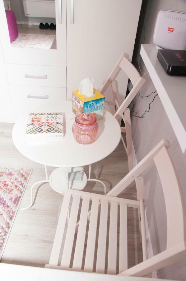 Bistrik Rose Apartment SJJ Eksteriør bilde